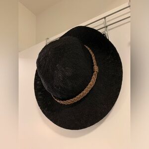 Hat (Available until Nov 15)